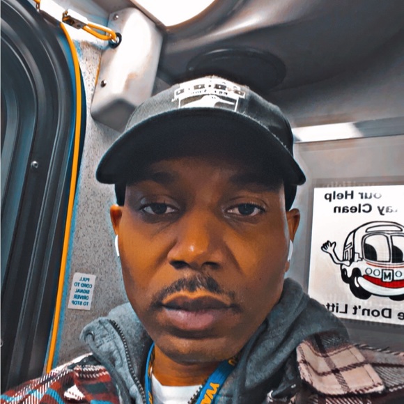 Meet your Posher, Andrew - Picture 1 of 1